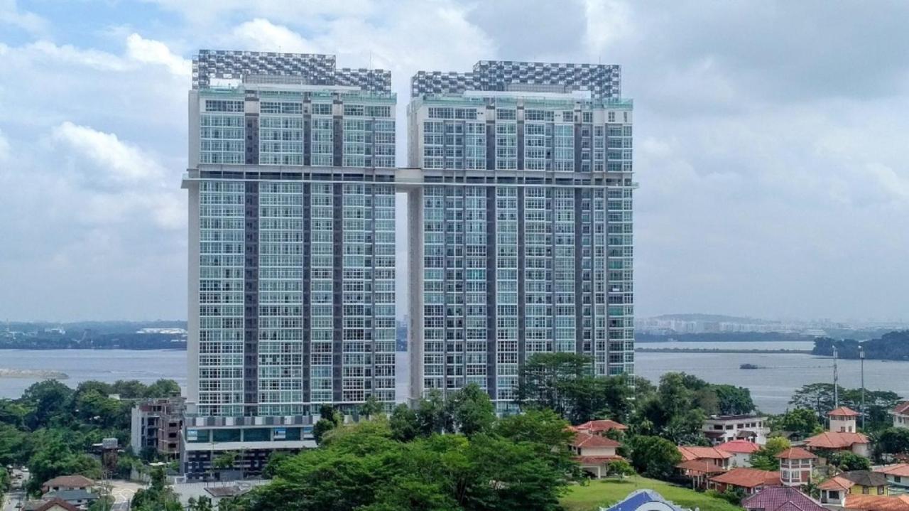 Experience The Coast - Hostahome Suites At Paragon Residence Near Downtown Джохор-Бару Екстер'єр фото